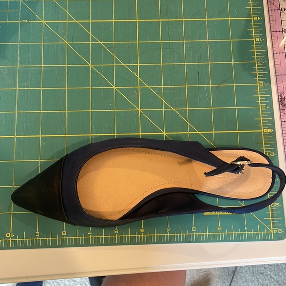 Black and navy sling back flats - Picture 2 of 7